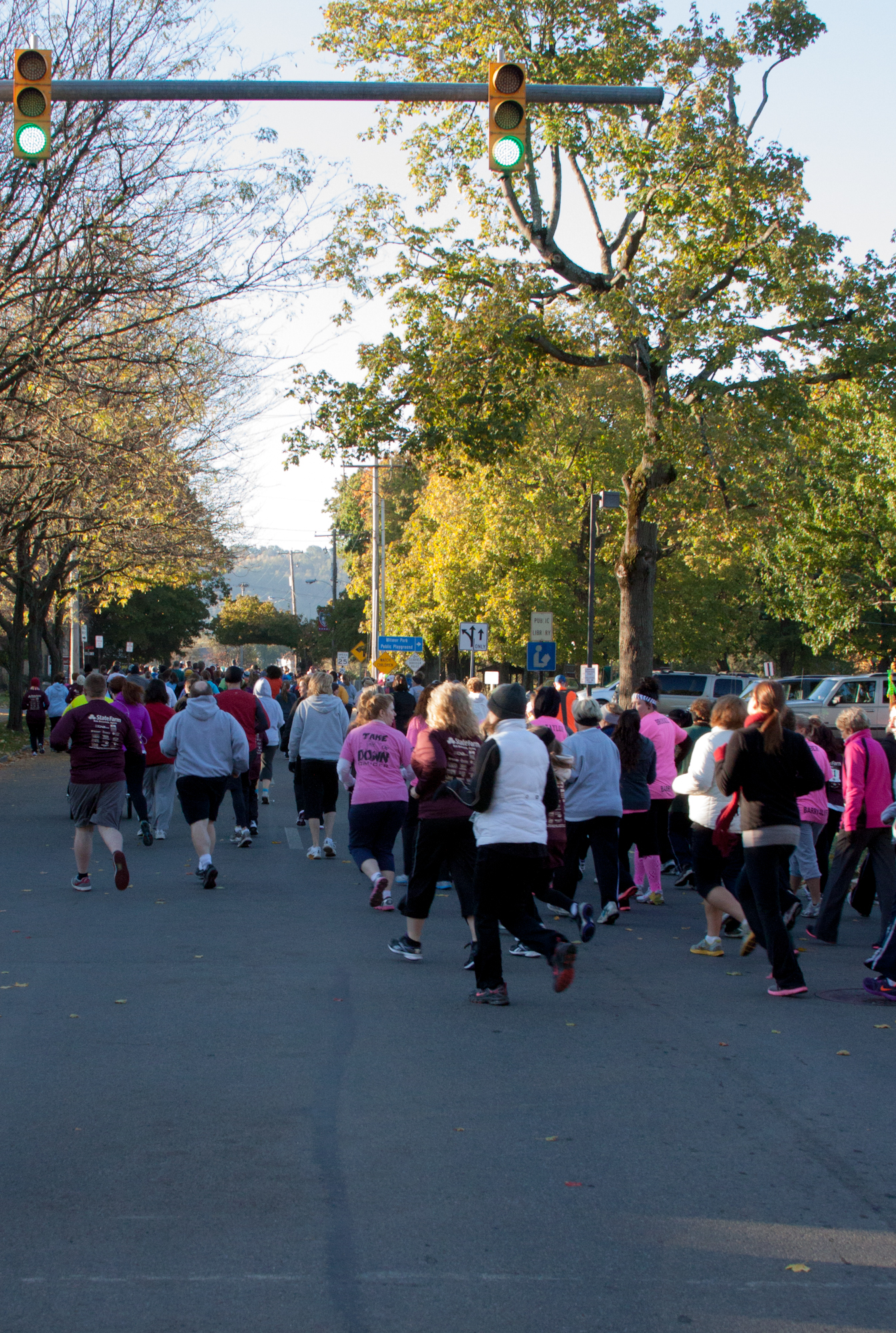 Participants gathered before the race.