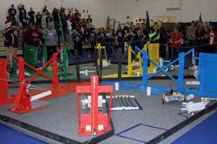 The robotics course took center stage in the campus gymnasium. (Provided photo)