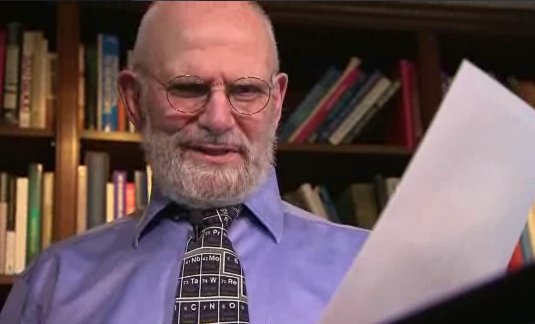 Acclaimed author and neurologist Oliver Sacks, who wrote about his battle with cancer, died early Sunday, his longtime collaborator, Kate Edgar, confirmed. He was 82.