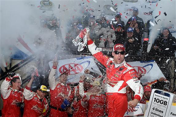 Back against the wall, no other alternative, Kevin Harvick delivers and makes the Contender Round.