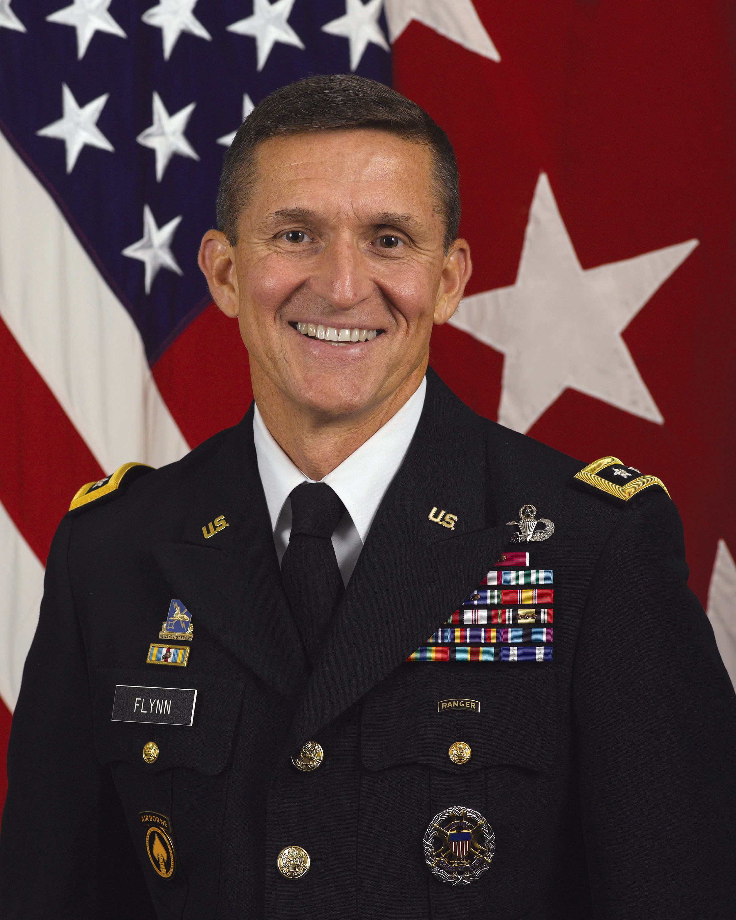 President-elect Donald Trump has offered retired Army Lt. Gen. Michael Flynn the role of national security adviser, a transition official told CNN Thursday.