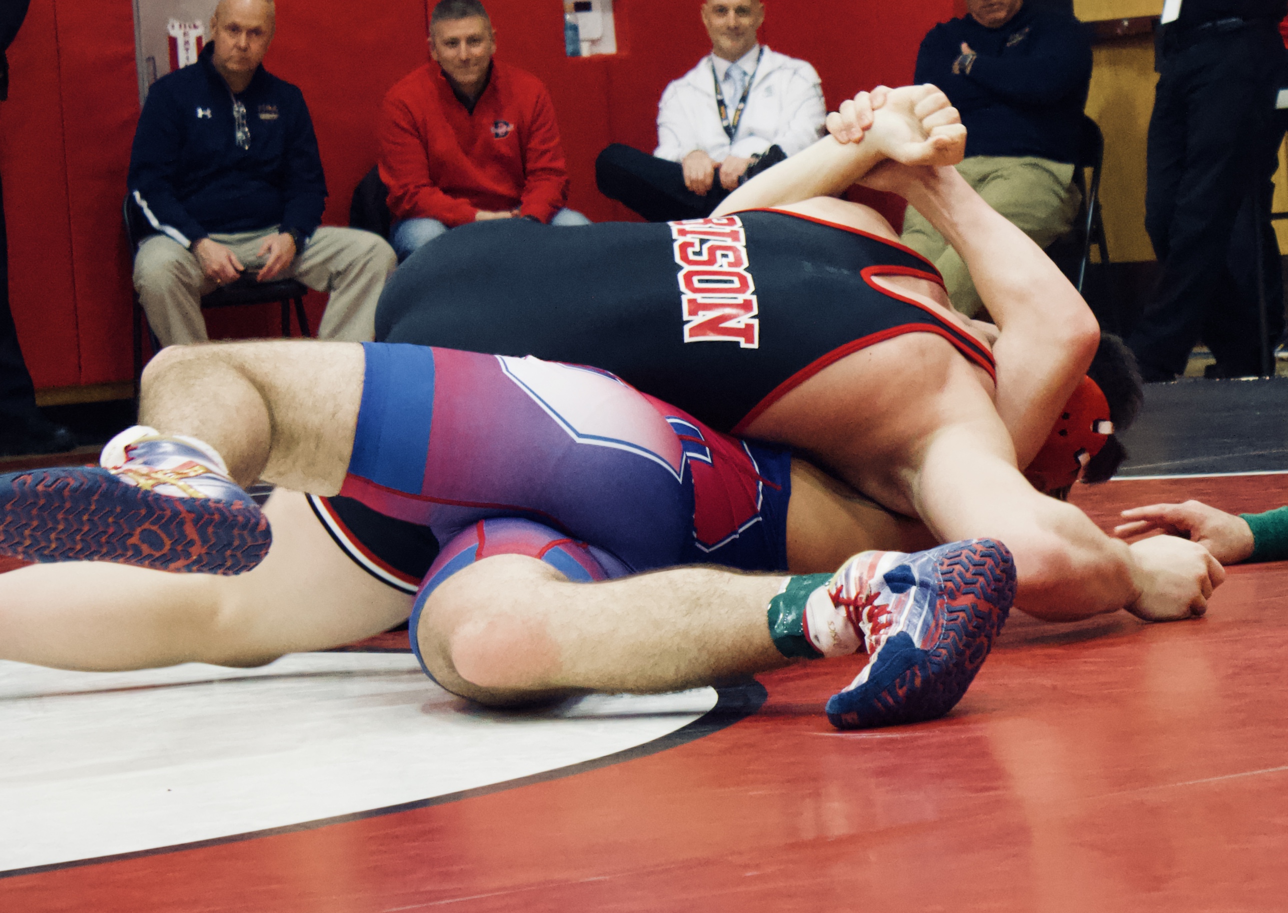 Luke McGonigal wins his fourth district title by fall!