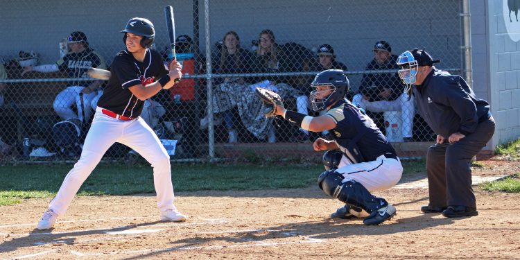 Hunter Dixon halts on a swing during the second inning.