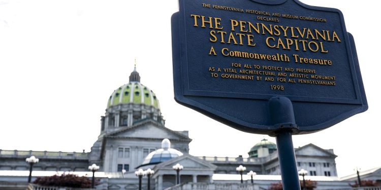 Despite weeks of private negotiations between Democratic Gov. Tom Wolf and legislative Republicans, Pennsylvania’s budget is officially late.

TOM GRALISH / Philadelphia Inquirer