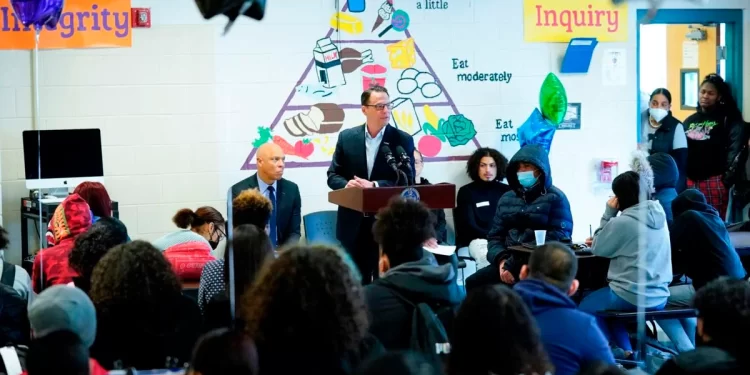 Pennsylvania Attorney General Josh Shapiro, accompanied by William Hite, Superintendent, School District of Philadelphia speaks to students at Kensington Health Sciences Academy in Philadelphia, Tuesday, April 5, 2022. 

AP Photo/Matt Rourke