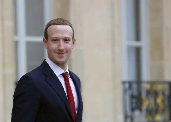 Facebook CEO Mark Zuckerberg leaves the Elysee Palace after his meeting with French president Emmanuel Macron, in Paris on Friday, May 10, 2019.

Francois Mori / AP