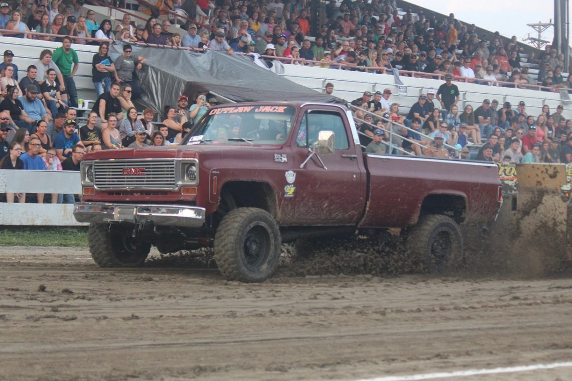 SLIDESHOW Truck & Tractor Pulls at Clearfield County Fair