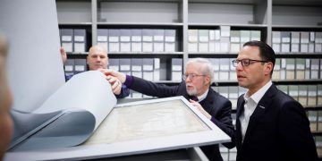 Gov. Josh Shapiro joins Pennsylvania Historical & Museum Commission officials and Department of General Services Secretary Reggie McNeil for the grand opening of the new State Archives building in Harrisburg.

Commonwealth Media Services