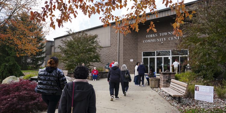 Northampton County voters head to the polls on Nov. 7, 2023, at the Forks Township Community Center.

Matt Smith / For Spotlight PA