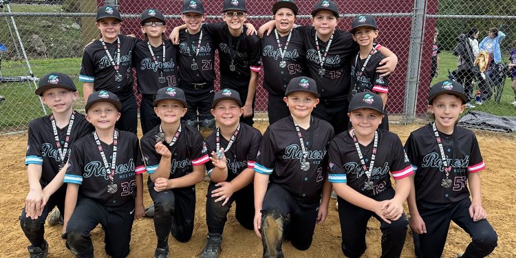 Homestanding OBA 11u Fall Ball were runners-up at the Sept. 27-28 OBA Fall Classic. Kneeling, from left, are Lincoln Packer, Jameson Blake, Ryder Lego, Sawyer Guy, Kaden Frank, Carter Hertlein and Henry Franek. In back are Gerrit Wood, Jaxon Ibberson, Zaden Isaacson, Carter Petulla, Jase Lego, Jaxon Bell and Bo Willis.