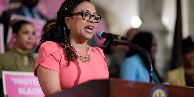 State Rep. Gina Curry (D., Delaware) speaks at a 2023 news conference on maternal health.

Commonwealth Media Services